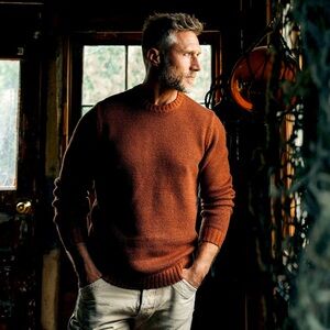 Taylor Stitch The Headland Sweater in Spiced Rum (dark orange) XL / 44 crewneck